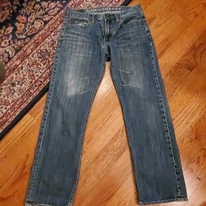 American eagle relaxed fit 32x32